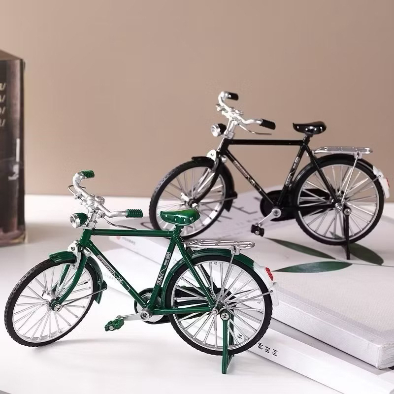 Mini Bicicleta Decorativa Retrô – Cores Verde e Preta