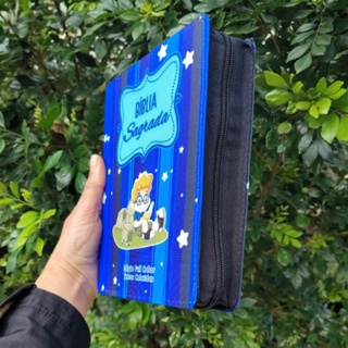 Bíblia Infantil  Azul Zíper Jesus em Vermelho Zíper Papel Ecológico Índice Lateral em Oferta na Shopee