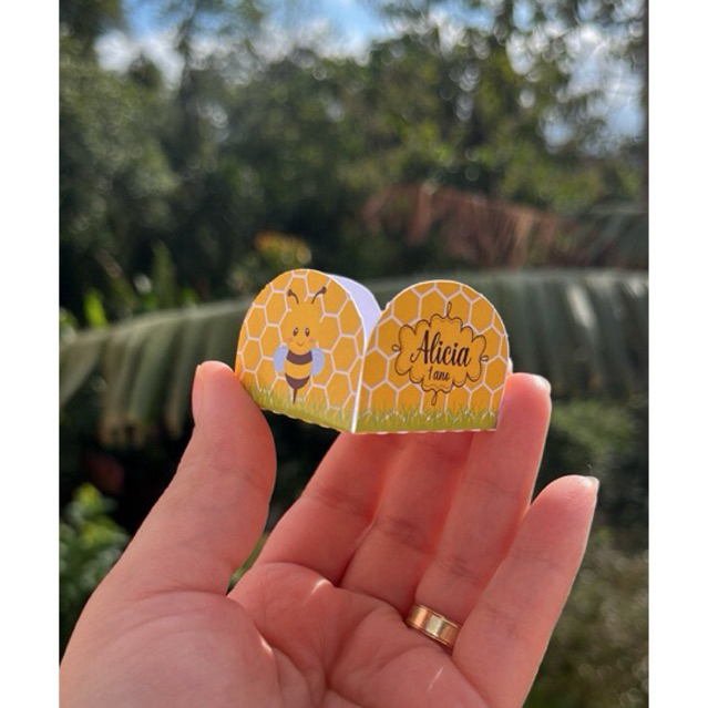 FORMINHA PARA DOCES ABELHINHA PERSONALIZADA FORMA BRIGADEIRO BEIJINHO ANIVERSÁRIO FESTA INFANTIL MEL COLMEIA