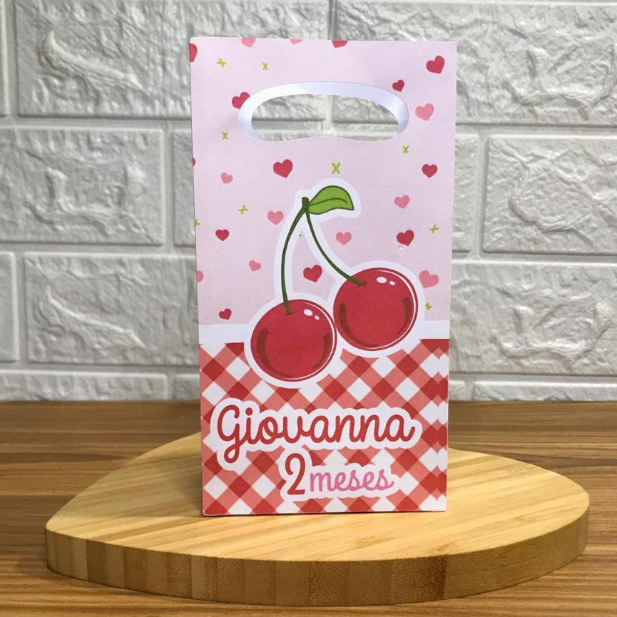 Sacolinha Personalizada Cerejinha fundo Rosa - Lembrancinha para Festa (PEGUE E MONTE)