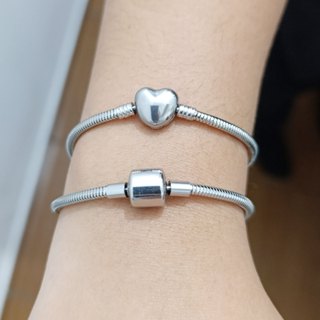 Pulseira Berloque Adulto/Infantil Maleável Aço Inox Titânio Prateada Universal Modelo Não Escurece em Oferta na Shopee