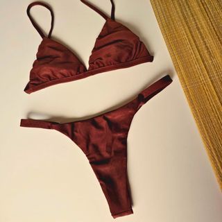 Biquíni Cortininha com Calcinha marquinha  de fita fio dental bronze biquini da moda