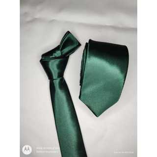 Gravata  masculina Verde Esmeralda com brilho 11,90 acima de 4 unidades -Verificar na página da loja em Oferta na Shopee