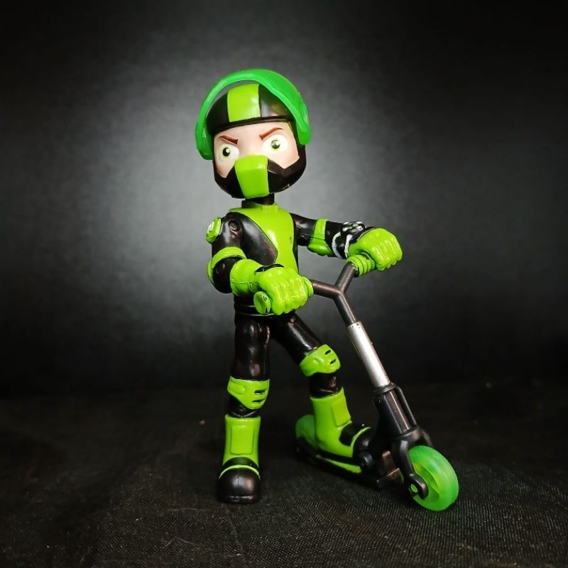 Boneco Ben 10 Reboot Ben Tennyson Rustbuggy Original Sunny - Playmates
