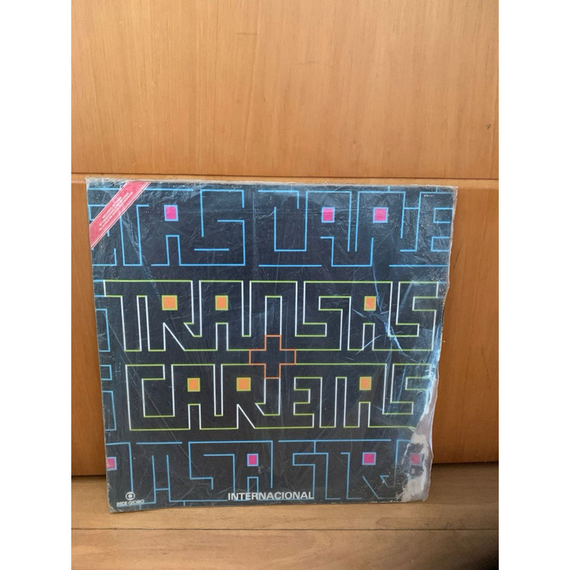 LP Transas e Caretas - Internacional