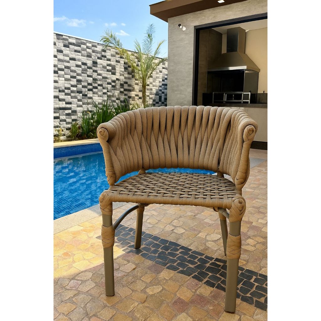 Cadeira Siena Estilo Poltrona em Alumínio Fendi com Corda e tricô Náutico – Design Sofisticado