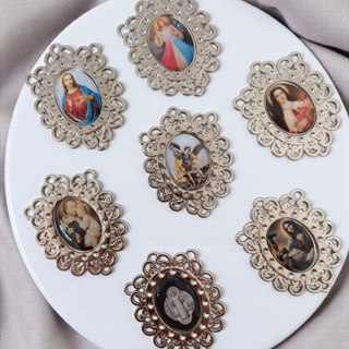 Entremeio Camafeu Para Terço Jesus Nossa Senhora Santos Níquel Imagem Religiosa Resinada Kit 2 3 4 5 em Oferta na Shopee