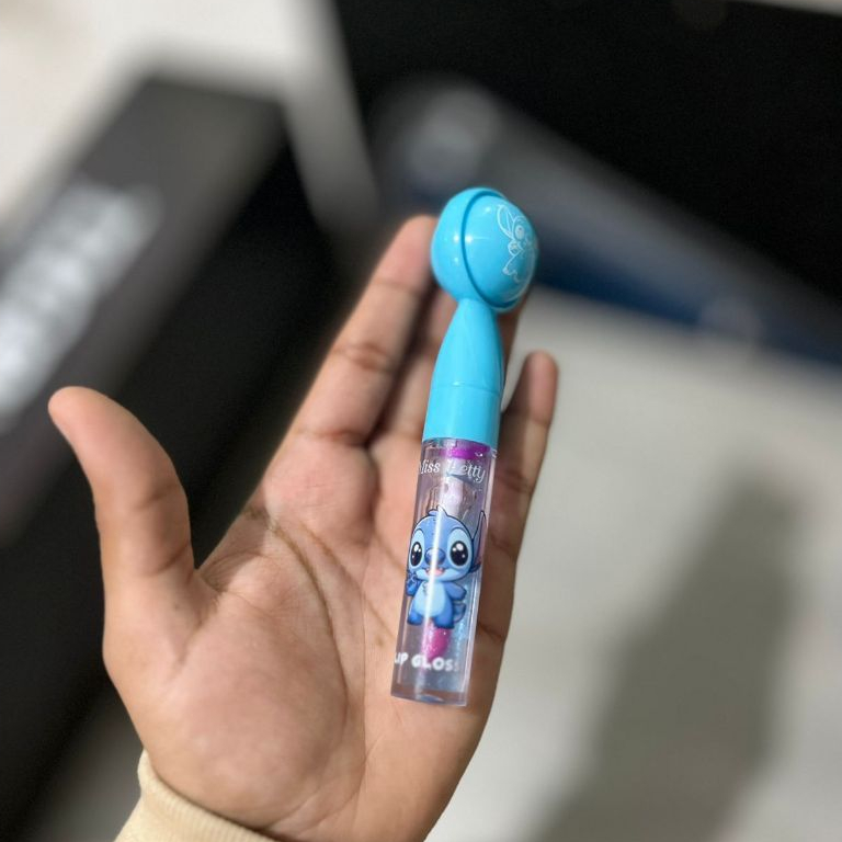 Gloss Labial Lip Gloss Stitch - Miss Betty