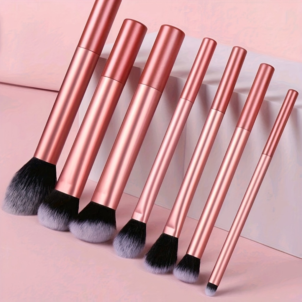 Coleção de Pincéis de Maquiagem com 7 Peças para Blush, Pó Fixador, Corretivo e Sombra. em Oferta na Shopee