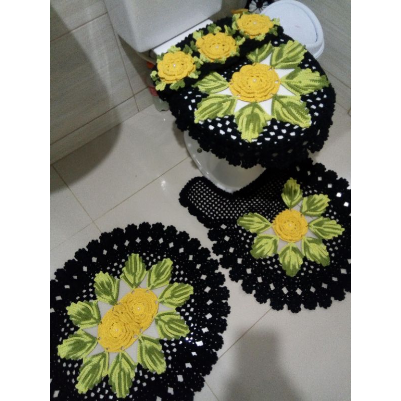 jogo de banheiro harmonia preto com amarelo 4 peças em crochê