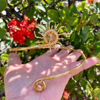 Lançamento ✨🌞 Bracelete Sol Místico 🌞✨ Dourado Prata Hippie Chic Praiano Com Cristal em Oferta na Shopee
