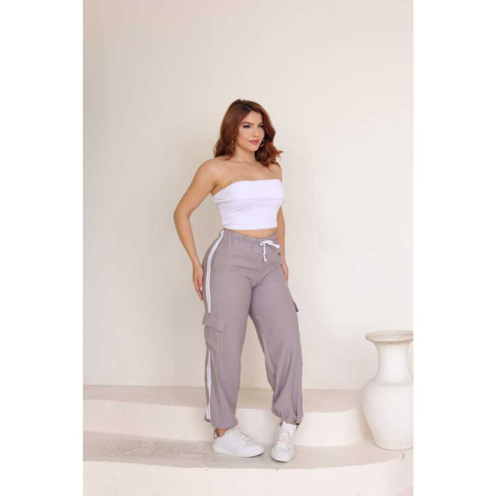 calça jogger com listra lateral tendência