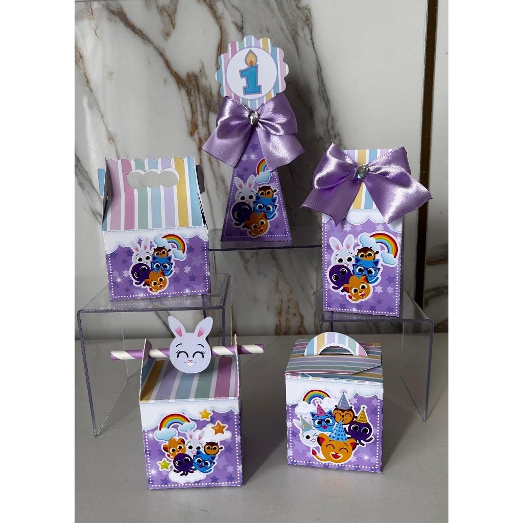 Kit caixinhas personalizadas para festa Bolofofos lilás - Lembrancinha para aniversário já montada