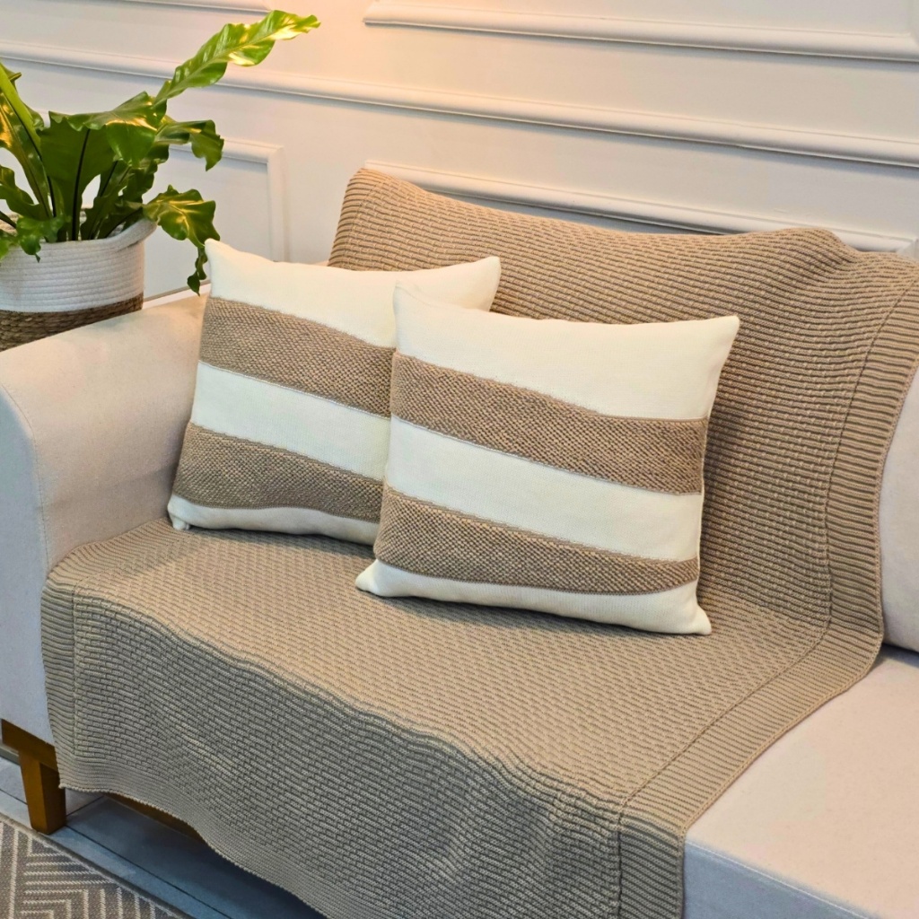 Kit Manta de Tricot Sofá Poltrona 150x100cm Siena Decor Sala +  2 Capas de Almofadas 45X45cm em Oferta na Shopee