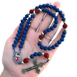 Terço de Carlo Acutis Emborrachado Azul em Oferta na Shopee