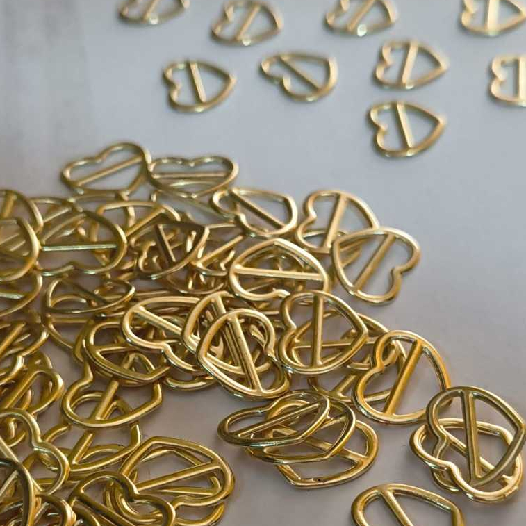 CORAÇÃO REGULADOR DE ALÇA PARA SUTIÃ 10MM UNIDADES ARTESANATO em Oferta na Shopee