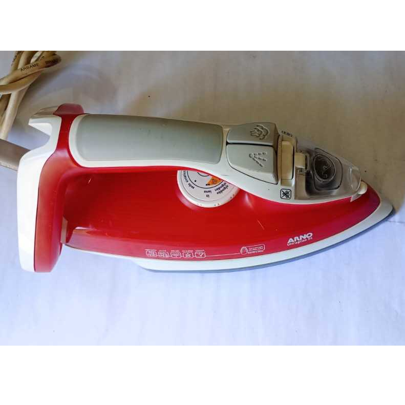 Ferro De Passar Roupa " ARNO" A Vapor 1200 wX 220V / CJ / EL - G1