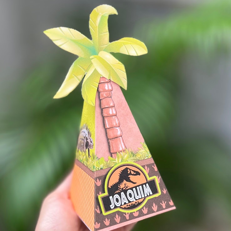 12 Caixa Pirâmide Cone Coqueiro Dinossauros Jurassic - Kit Personalizado - PEGUE E MONTE - Lembrancinhas Festa Infantil