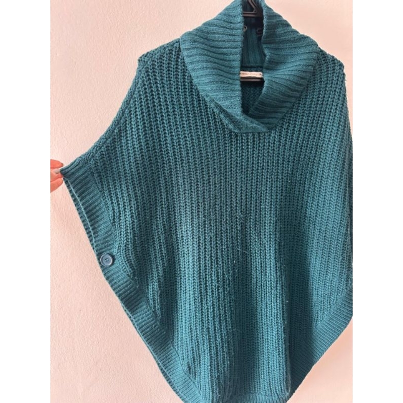 Blusa bata de tricô gola alta azul tam M