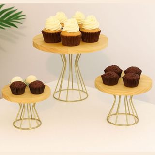 Trio de Boleiras Decoração Festas em Madeira com Pé de Aço Dourado - Suporte p/ Bolos Doces Cupcakes em Oferta na Shopee