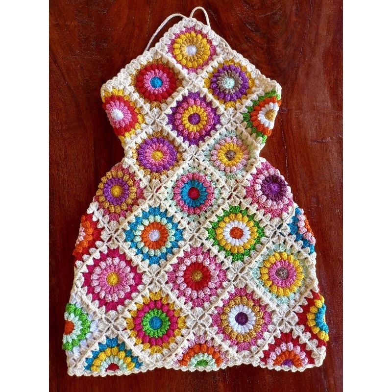 O que é Vestido Crochê Curto Colorido? Guia e Onde Comprar | BuscaProdutos