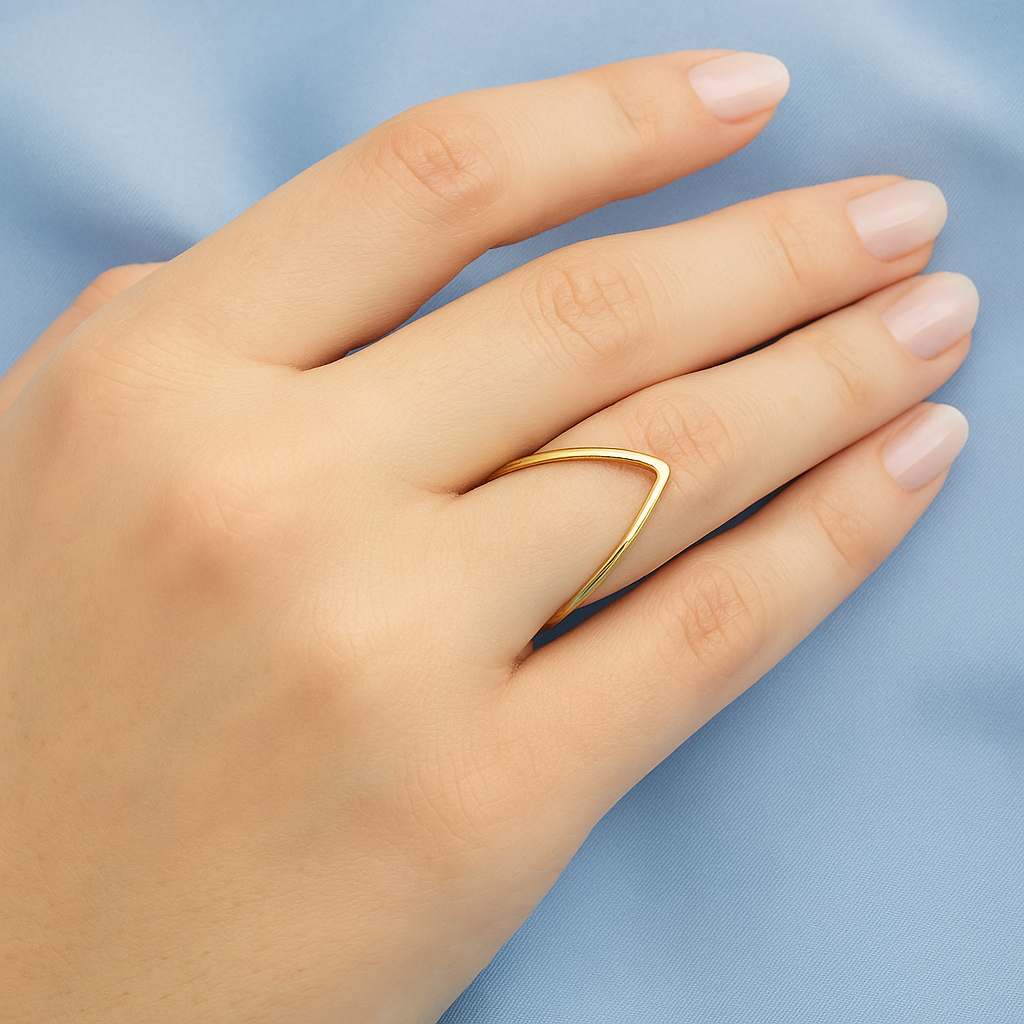Anel Moderno Regulável Feminino Aberto Estilo Geométrico V com Garantia Folheado a Ouro 18k
