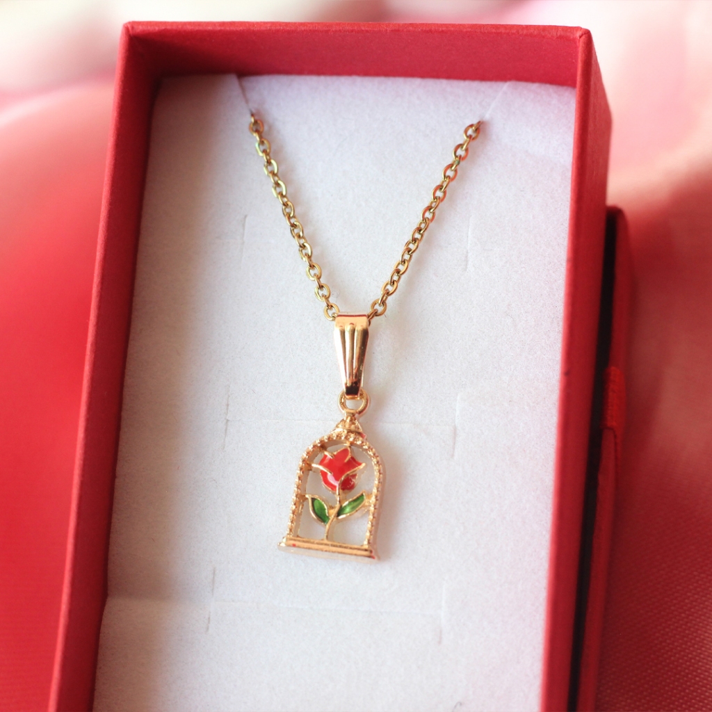 Colar Rosa Encantada na Cúpula Aço Inoxidável | Presente Bela e a Fera + Caixinha de Veludo Vermelha em Oferta na Shopee