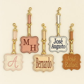 Chaveiro Personalizado com Inicial ou Nome | Presente Criativo para Bolsas e Mochilas em Oferta na Shopee