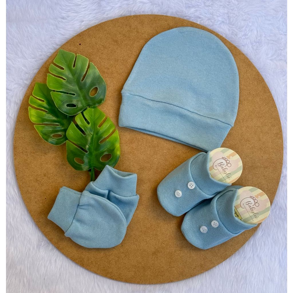 Kit Touca, Luva e Sapatinho Masculino no Suedine 100% Algodão. Kit 3 peças para Recém Nascido em Oferta na Shopee