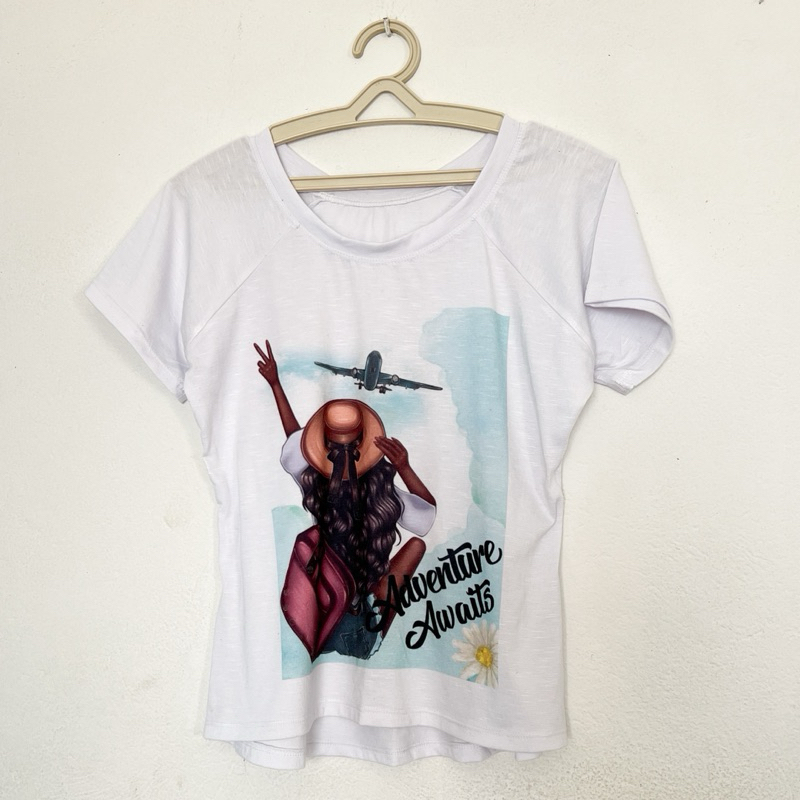 Camiseta branca feminina estampada (brechó)