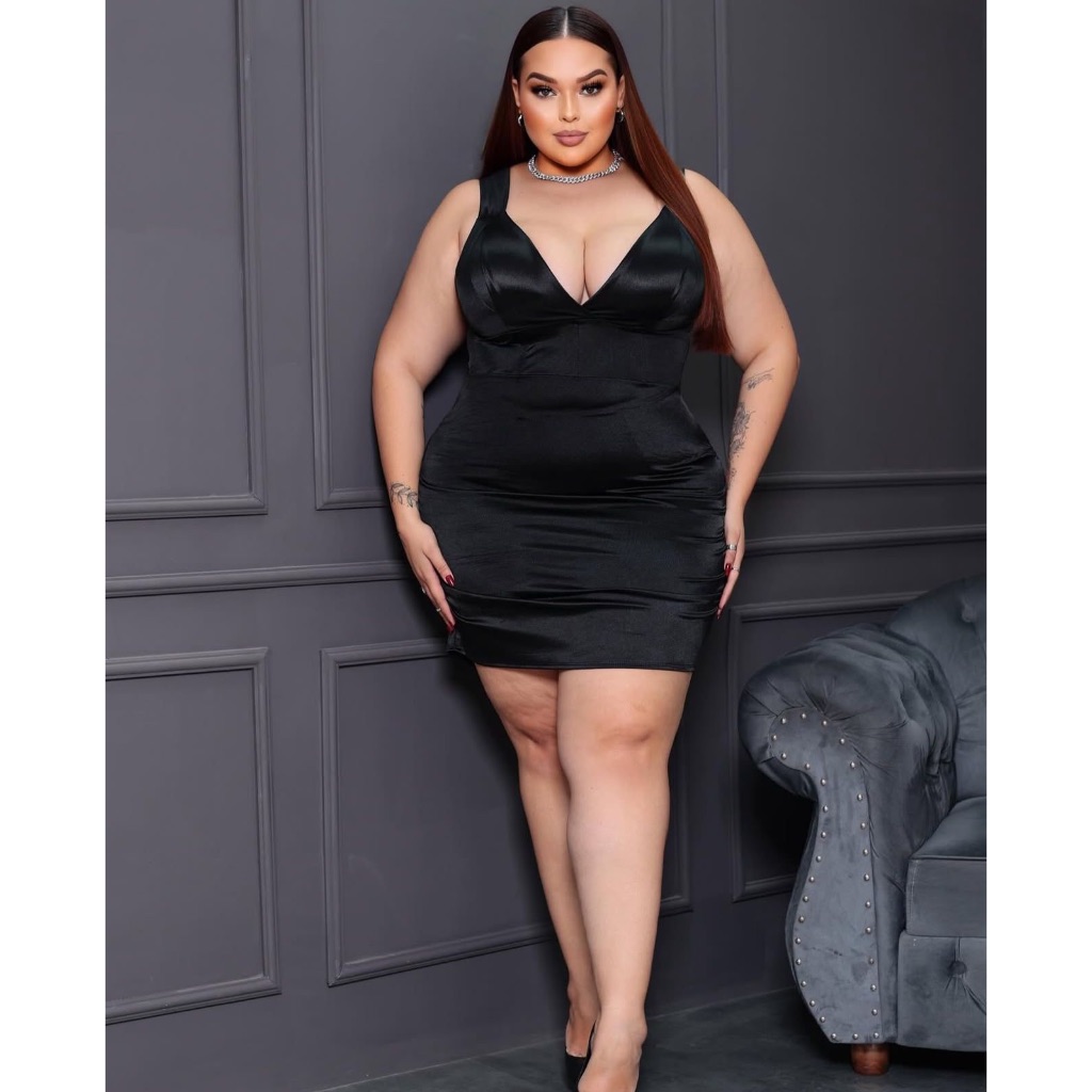 vestido plus size vestido acetinado vestido decote V vestido festa plus size vestido elegante vestido sofisticado