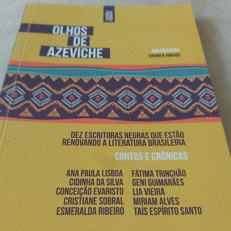 Livro  - Olhos de Azeviche - Dez escritoras negras que estão renovando a Literatura Brasileira.