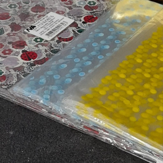 SACO CELOFANE DECORADO 25X35 CM - COM 50 UNIDADES ESTAMPAS SORTIDAS em Oferta na Shopee