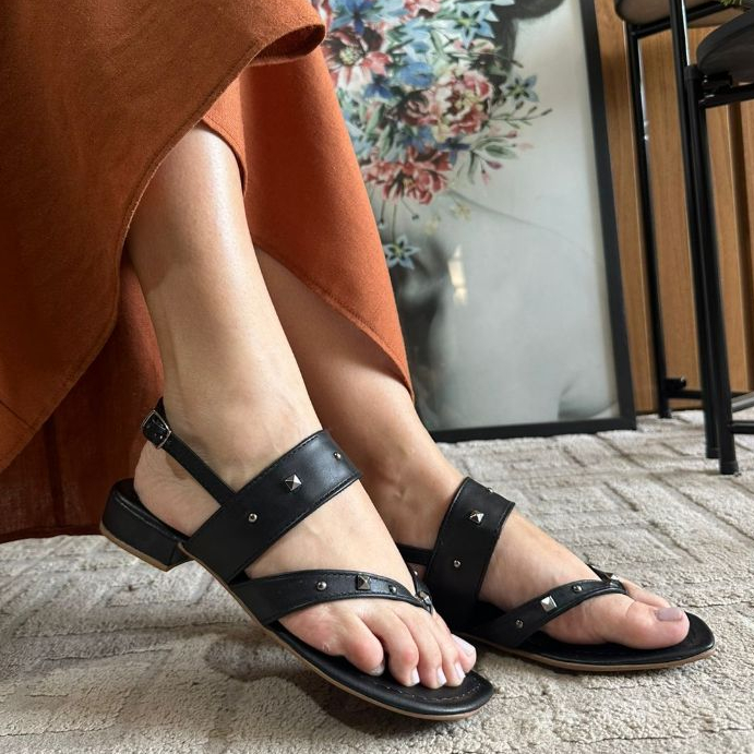 Sandália Feminina Rasteirinha Flatform Enfeite Dourado Tachas Piramides Tendencia Moda confortável