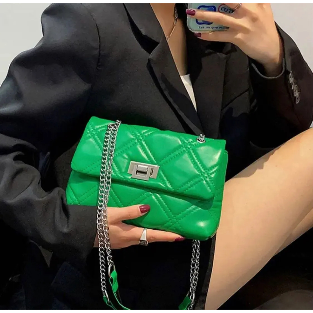 Bolsa De Lado Feminina Lateral Com Corrente Matelassê Festa