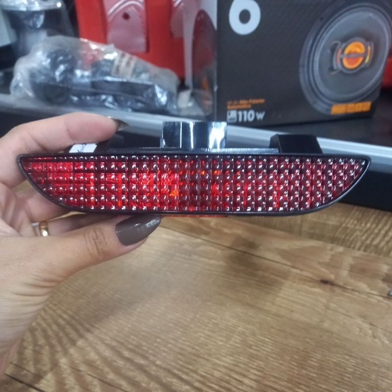 Break Light kwid Original  ( terceira Luz de freio)
