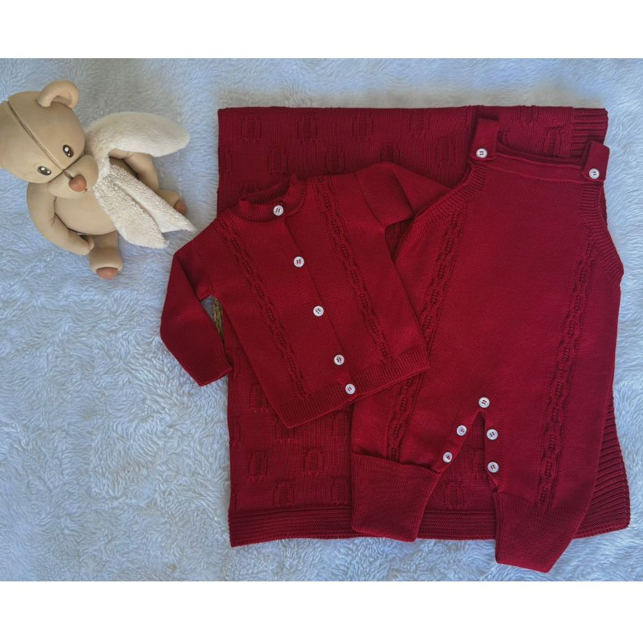 Kit Conjunto de Saída de Maternidade Jardineira + Casaquinho e Manta Luxo em Oferta na Shopee