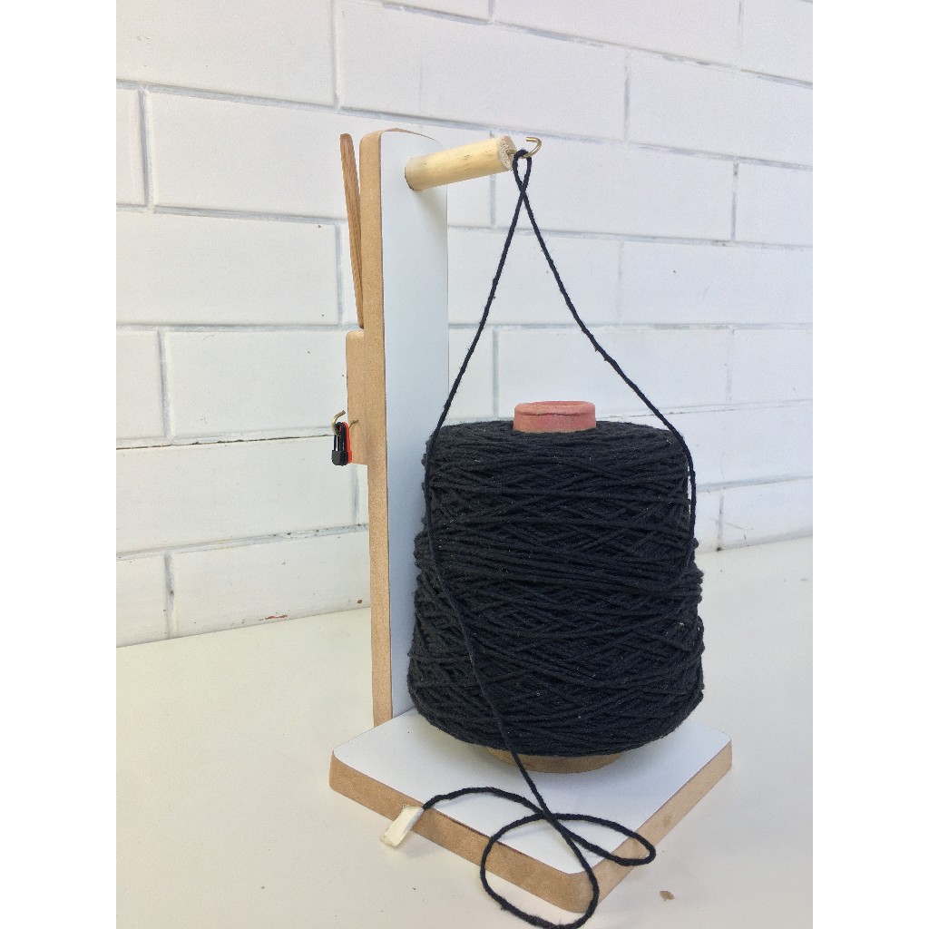 Suporte Barbante Crochê e Macramé MDf pequeno, Durabilidade, Porta agulha de Crochê — imagem 2 de 2