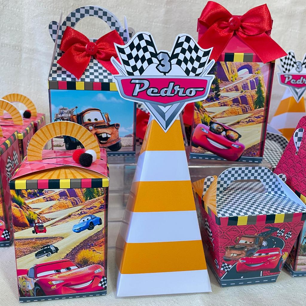 Caixinhas personalizadas tema carros lembrancinha caixa milk cone carrinhos mate e mcqueen aniversário PEGUE E MONTE