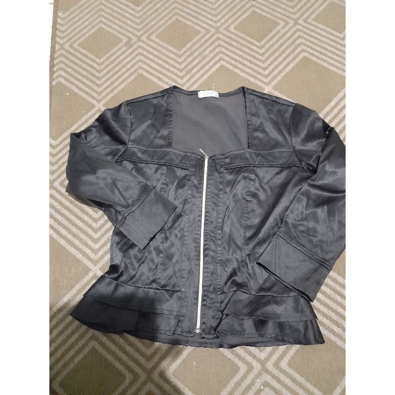 Casaquinho/Blazer preto Ziper lindo tam. P
