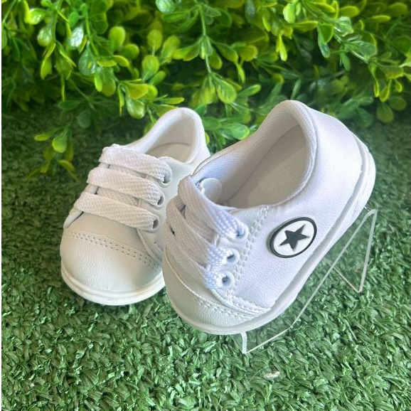 Tênis Bebê Cano Baixo com Cadarço Estrela - Sapatinho Recém Nascido Menina Menino