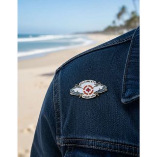 Brevê Metal Salvamento Aquático em Oferta na Shopee