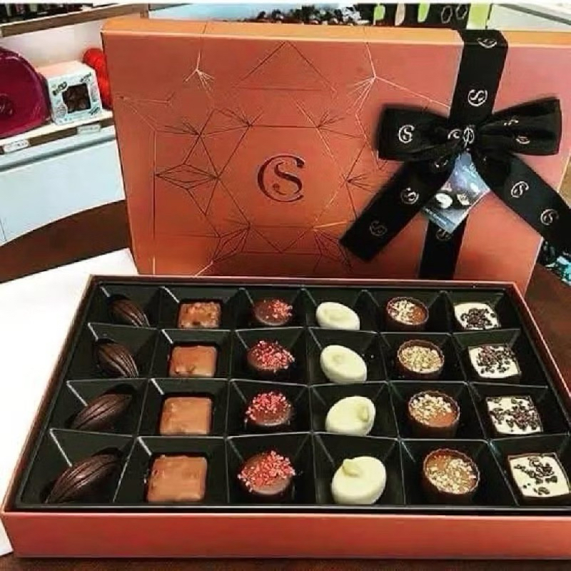 Caixa de bombons Cacau Show Sortidos Presente / Aniversário / Páscoa / Dia dos Namorados