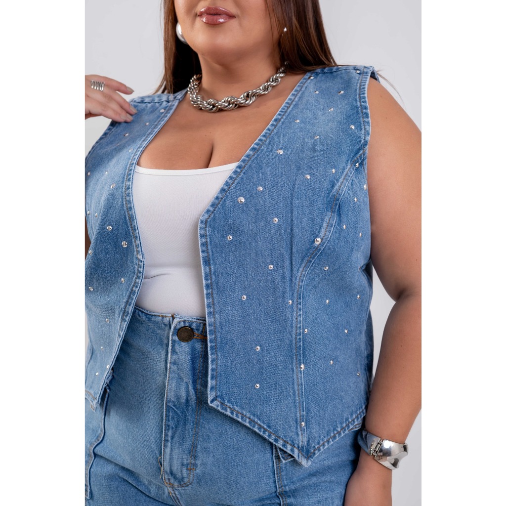Colete Jeans Feminino Plus Size Sem Lycra Detalhe Em Brilhos, Revesst Jeans.