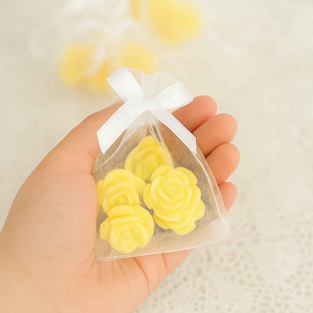 kit Pronta entrega 10 Sache perfumado com  5 rosinhas no saquinho de organza + surpresa