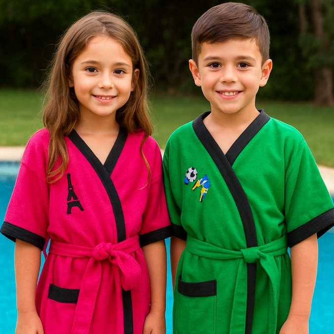 Roupão Infantil De Banho Piscina Personagem Felpudo Infantil- Juvenil Atoalhado