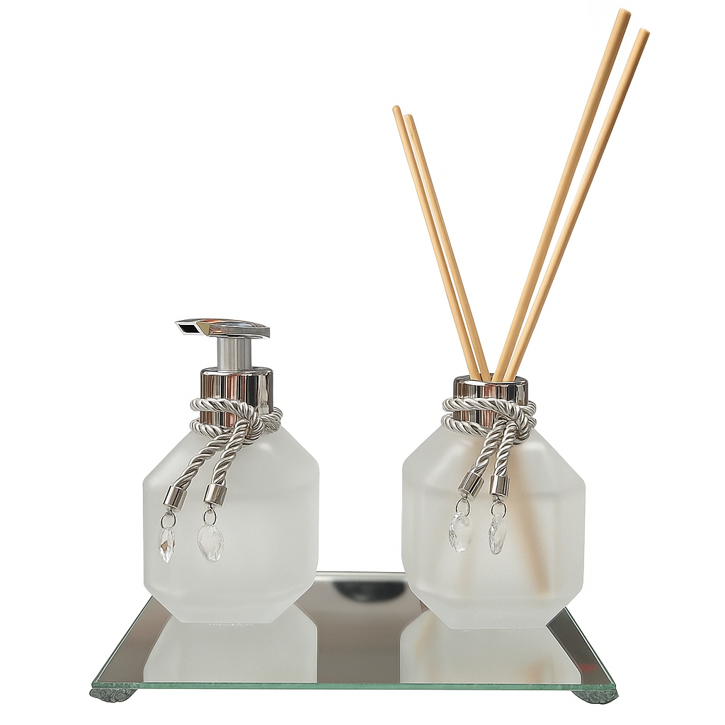 Kit Lavabo Prata Com Bandeja Espelhada e Frascos Vidro Scarlet 250ml Difusor Ambiente e Saboneteira