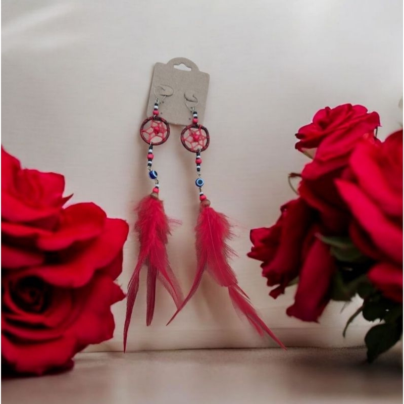 Brinco Pena Vermelha: Onde Comprar | BuscaProdutos