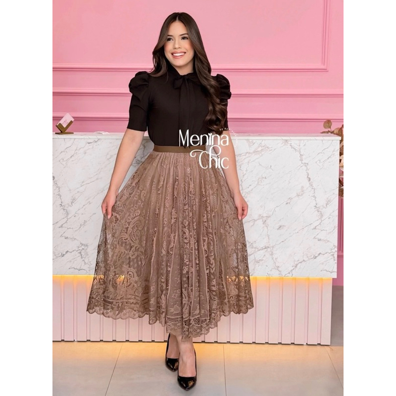 Saia midi em renda Moda Feminina Casamento Moda Cristã Moda Evangélica Luxo Moda Jovem