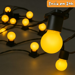 Varal de luzes para área interna e externa com 25m Festão + 25 LÂMPADAS LEITOSAS 15w 127V e 220V